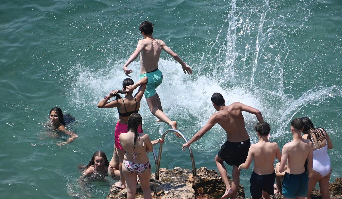 Δραματικό νέο έκτακτο της ΕΜΥ για τον καύσωνα: 40άρια από Έβρο μέχρι Κρήτη για 7 μέρες