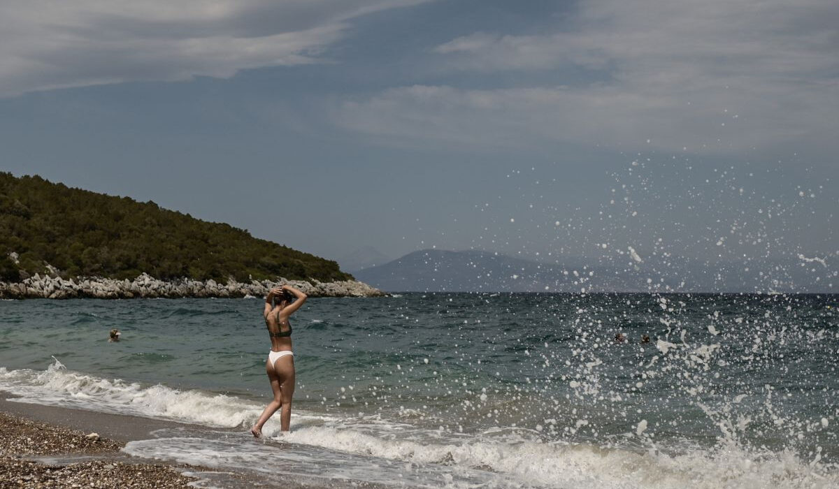 Κλέαρχος Μαρουσάκης: Επιστρέφουν οι «καλοκαιρινές» ημέρες