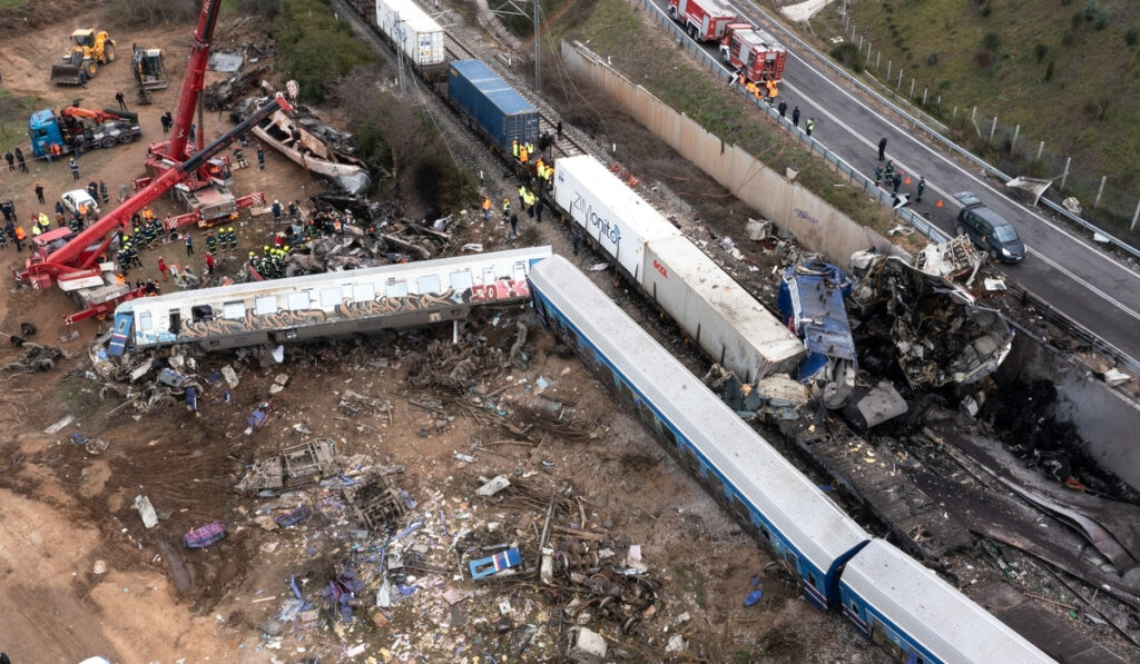 Τέμπη: Δίωξη κατά 23 προσώπων για τη σύμβαση «717» από την Ευρωπαϊκή Εισαγγελία