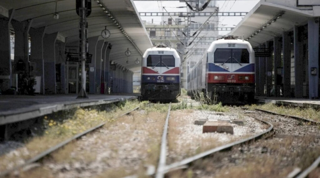 Τέμπη: Ο σταθμάρχης φέρεται να έκανε εξάσκηση σε χαλασμένους πίνακες