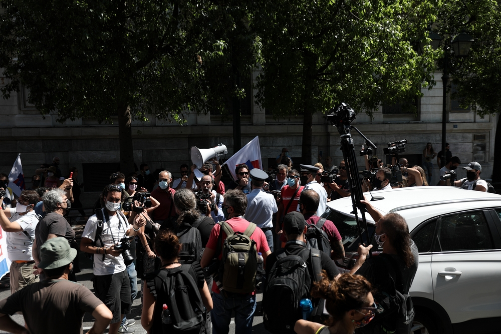 Συγκέντρωση της ΟΛΜΕ την Πέμπτη έξω από υπ. Παιδείας – Τα αιτήματα των εκπαιδευτικών