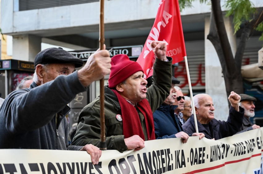 Νέα λάθη σε πρόωρες συντάξεις και αναδρομικά