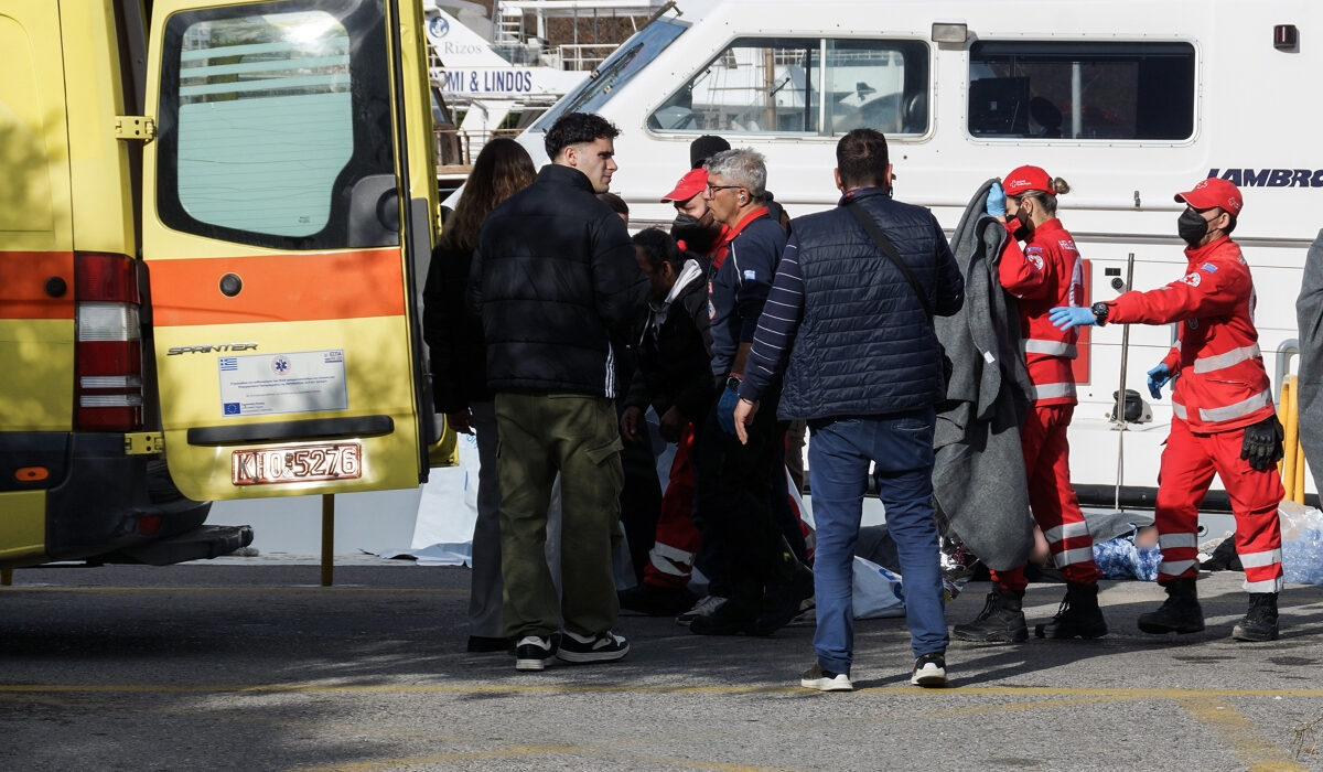 Νέα προσφυγική τραγωδία στη Ρόδο: 8 νεκροί μετά από προσπάθεια του διακινητή να ξεφύγει από το λιμενικό