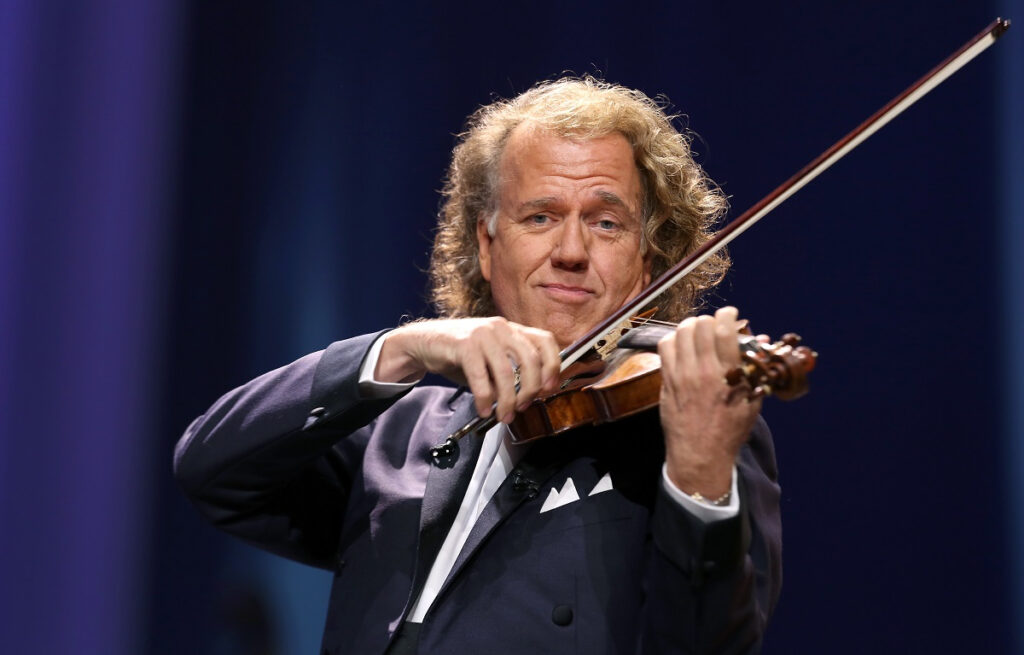 Andre Rieu: Ο μαέστρος «σούπερσταρ» βρίσκεται στην Ελλάδα για δύο συναυλίες