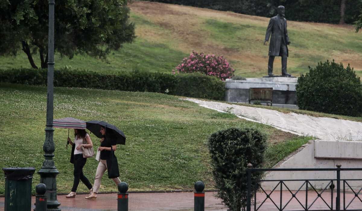 Καιρός: Πού και τι ώρα θα βρέχει το Σαββατοκύριακο – Οι περιοχές