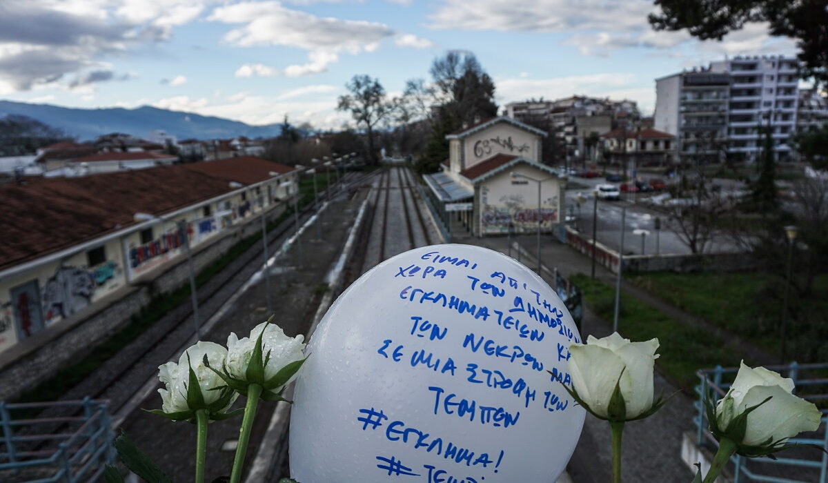 Έφοδος της ΡΑΣ στα γραφεία του ΟΣΕ μία εβδομάδα μετά την τραγωδία στα Τέμπη