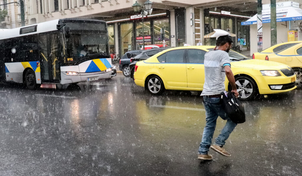 Το καλοκαίρι κάνει… διάλειμμα με καταιγίδες, χαλάζι και ανέμους – Οι δύο επικίνδυνες μέρες