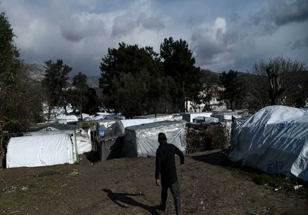 Χίος: Στο νοσοκομείο 30 αιτούντες άσυλο με συμπτώματα τροφικής δηλητηρίασης