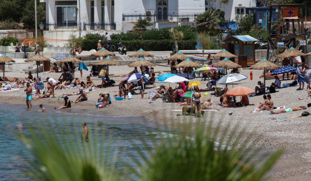 Καιρός-meteo: Επιμένουν οι βοριάδες στο Αιγαίο – 37αρια την Τετάρτη