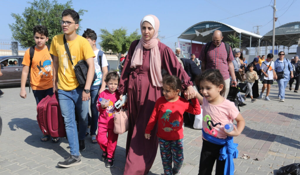 Γάζα: Ακόμα 320 άτομα πέρασαν από τη διάβαση της Ράφα – Εφυγε η πρώτη ομάδα Καναδών