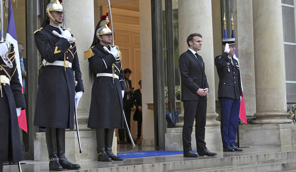 Έκτακτη Σύνοδο Κορυφής στο Παρίσι σήμερα – Ουκρανικό και ασφάλεια της Ευρώπης στο τραπέζι