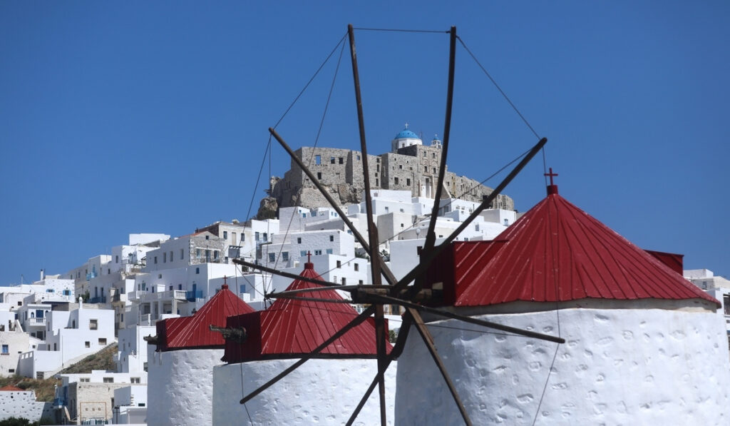 Το ελληνικό νησί που μάγεψε τη βραζιλιάνικη τηλεόραση – «Η πεταλούδα του Αιγαίου»