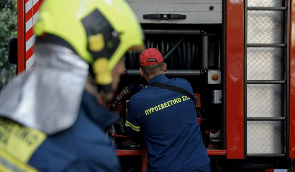 Θεσσαλονίκη: Φωτιά σε αποθήκη στον Λαγκαδά