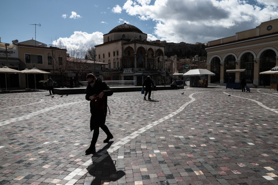 Νέα μέτρα στην εστίαση, στα σούπερ μάρκετ, στα καταστήματα – Όλα τα σενάρια