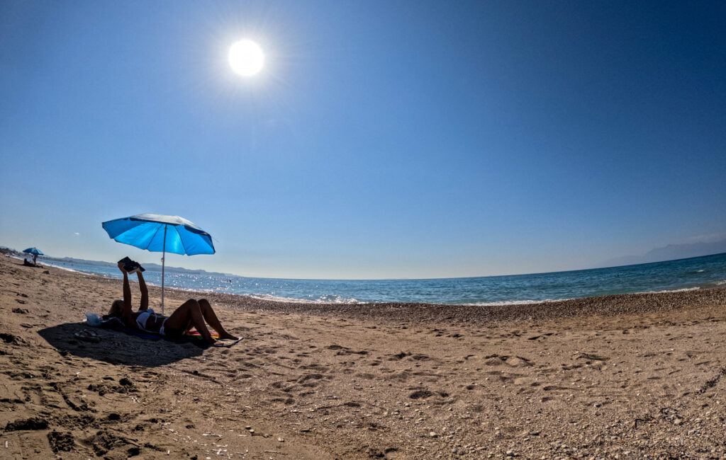 Meteo: Νέα άνοδος της θερμοκρασίας την Πέμπτη 3/8 – Φτάνει στους 39 ο υδράργυρος