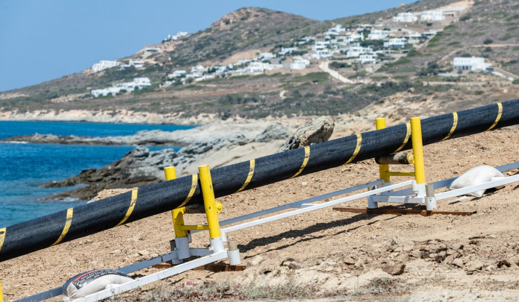 ΑΔΜΗΕ: Ξεκινά η κατασκευή των καλωδίων για την ηλεκτρική διασύνδεση Φολέγανδρου – Μήλου – Σερίφου