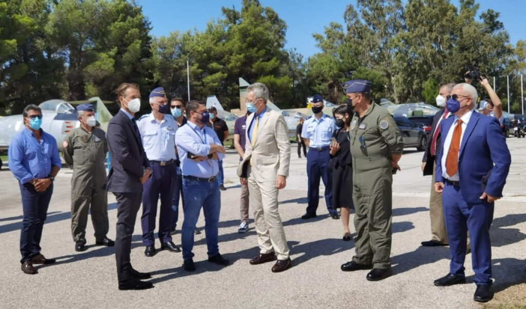 Χαρδαλιάς – Πάιατ: Κοντά στους πιλότους ελικοπτέρων πυρόσβεσης