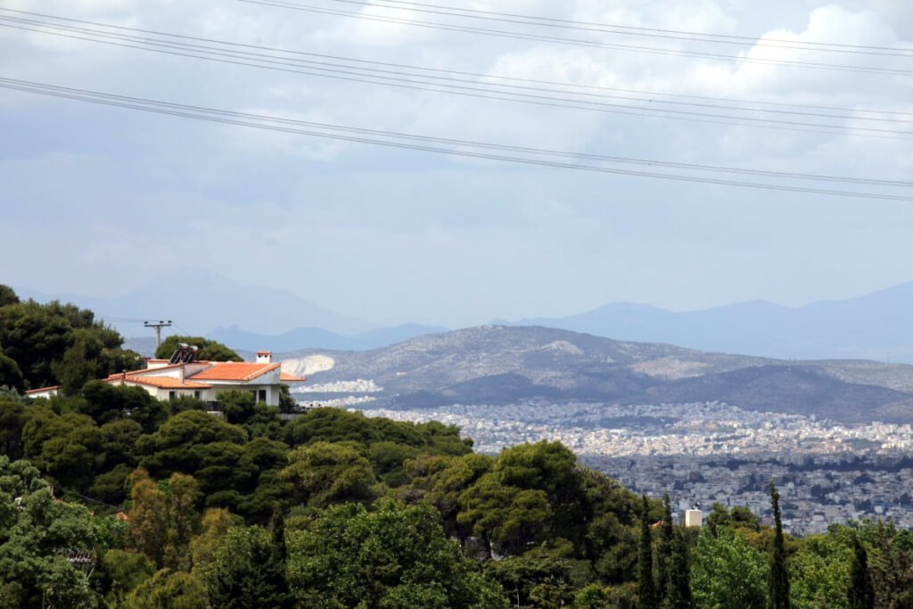 Ακαθάριστα οικόπεδα: Τέλος χρόνου για δηλώσεις – Παράταση ζητούν οι ιδιοκτήτες μέσα σε «red code»