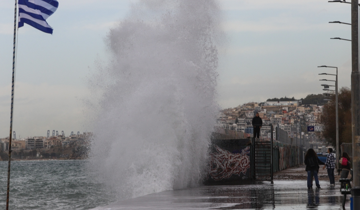 Meteo: Συνεχίζεται η κακοκαιρία – Πού θα έχει καταιγίδες την Παρασκευή 17/3