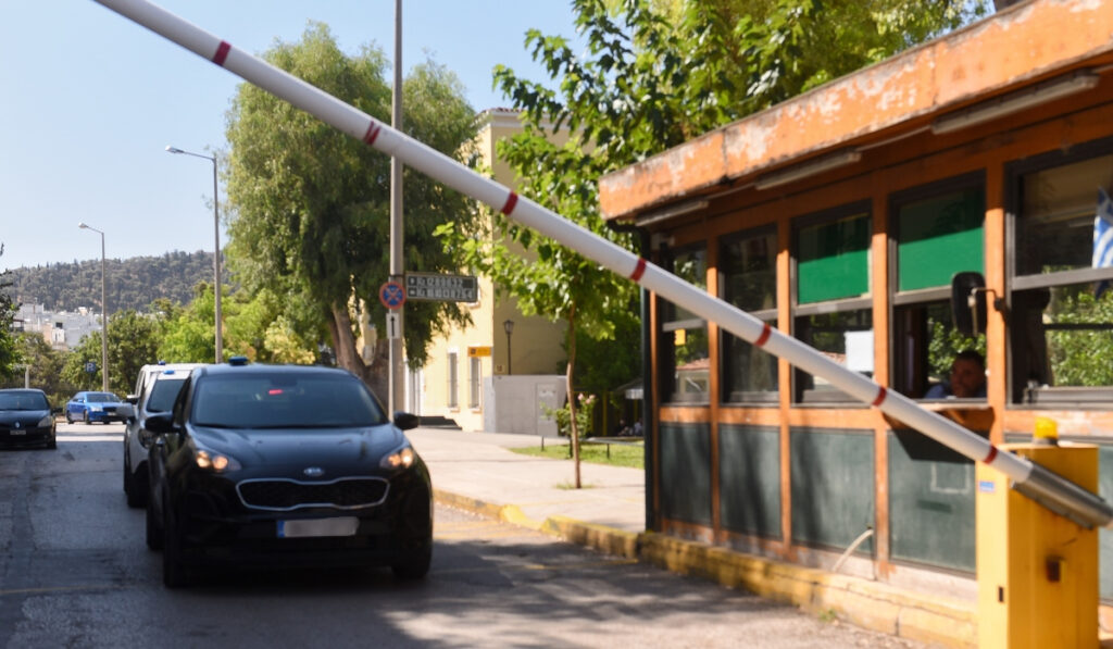 Τηλεφώνημα για βόμβα στα δικαστήρια της Ευελπίδων – «Θα σκάσει σε 50 λεπτά»