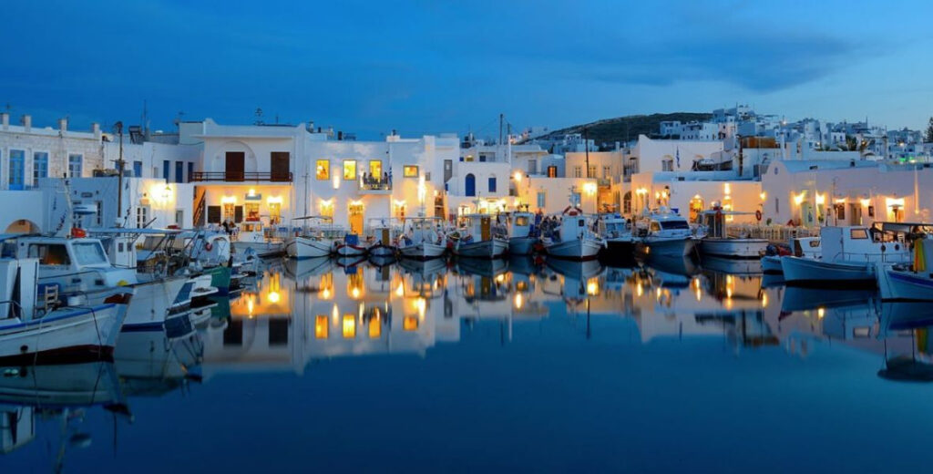 Πάρος: Λουκέτο από την ΑΑΔΕ σε γνωστό beach bar