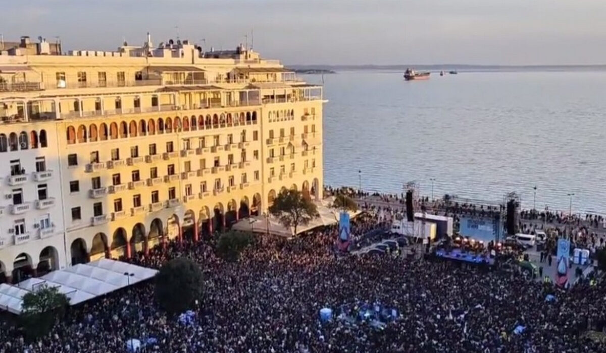 Βούλιαξε η Θεσσαλονική – Xιλιάδες στους δρόμους κατά της ιδιωτικοποίησης του νερού (βίντεο)