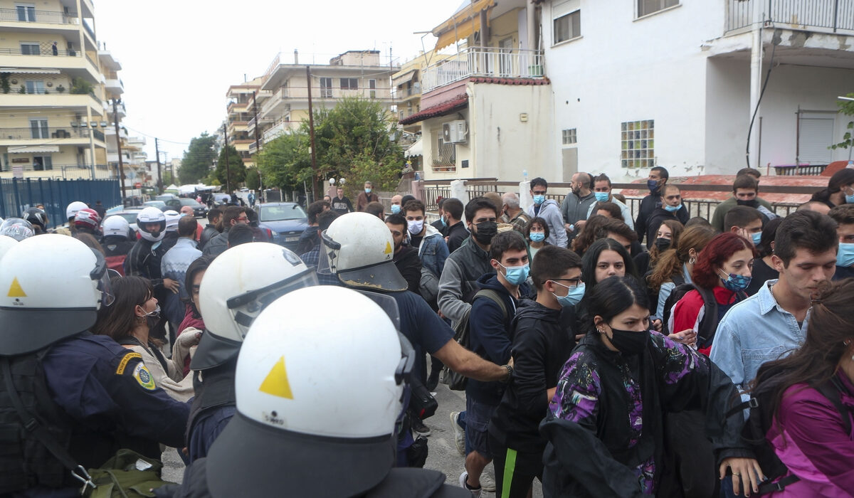 ΕΠΑΛ Σταυρούπολης: Πώς ξεκίνησαν τα επεισόδια – Το περιστατικό πριν από 10 μέρες