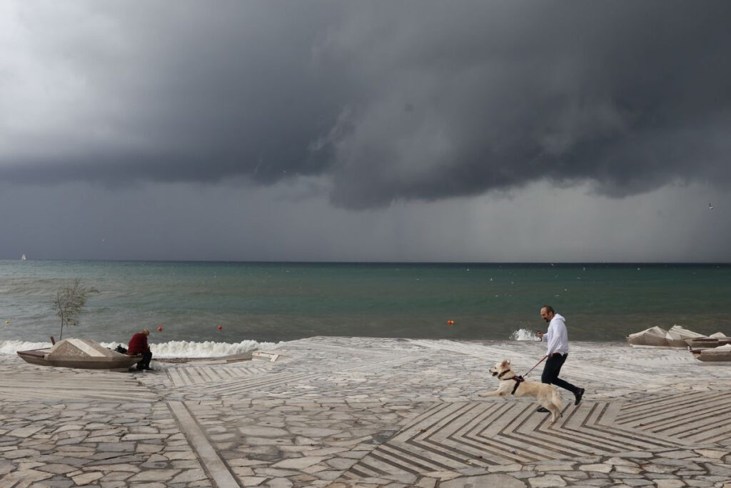 Κακοκαιρία: Νέα προειδοποίηση για σήμερα – Τι θα γίνει στην Αθήνα