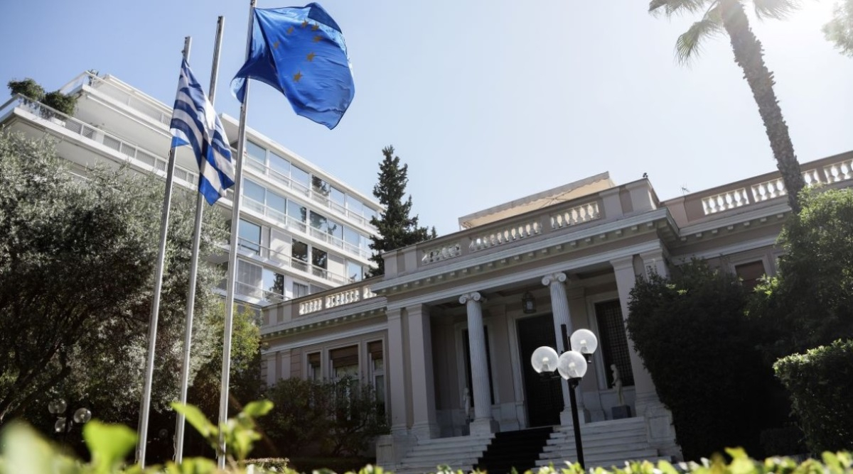 Ένα δημοσκοπικό εύρημα που «βασανίζει» το Μαξίμου