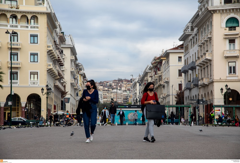 Οι λόγοι που το δεύτερο κύμα κορονοϊού είναι πιο επιθετικό – Η περίπτωση της Θεσσαλονίκης