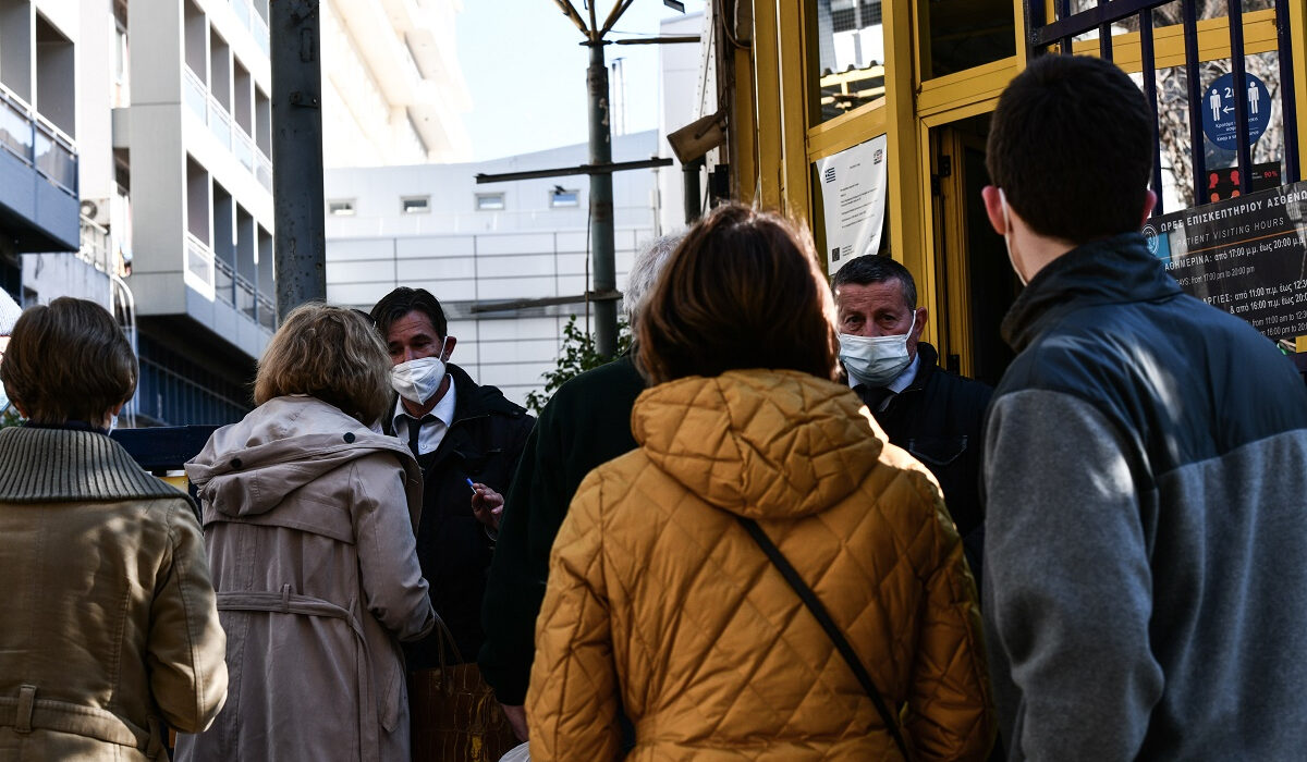 Την ανοσία της αγέλης επέλεξε η κυβέρνηση