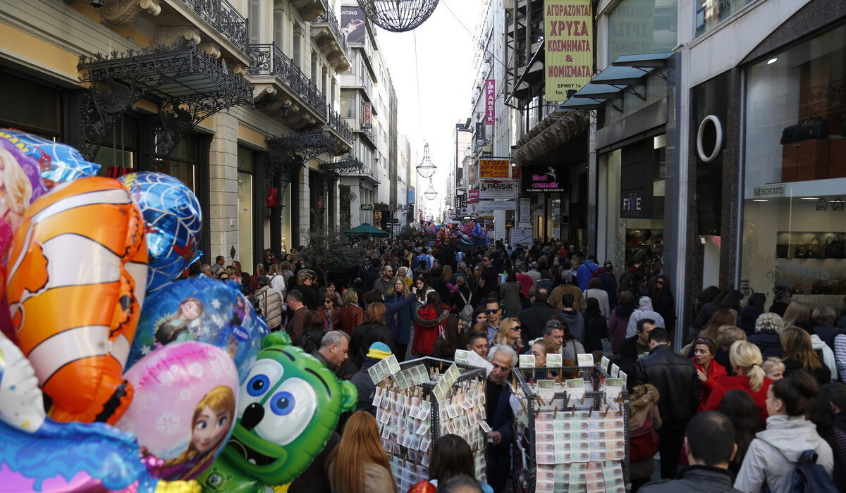 Πάσχα 2019: Πότε τίθεται σε ισχύ το εορταστικό ωράριο στα καταστήματα