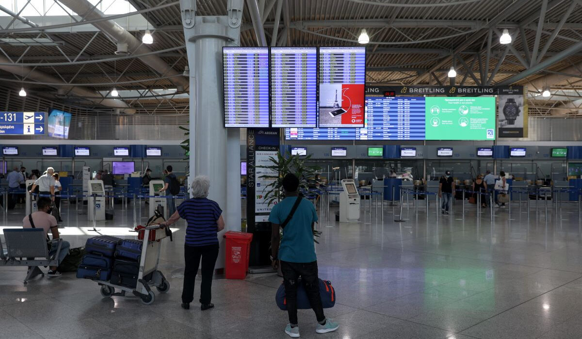 ΥΠΑ: Τι ισχύει για τις μάσκες στις πτήσεις με αεροπλάνα