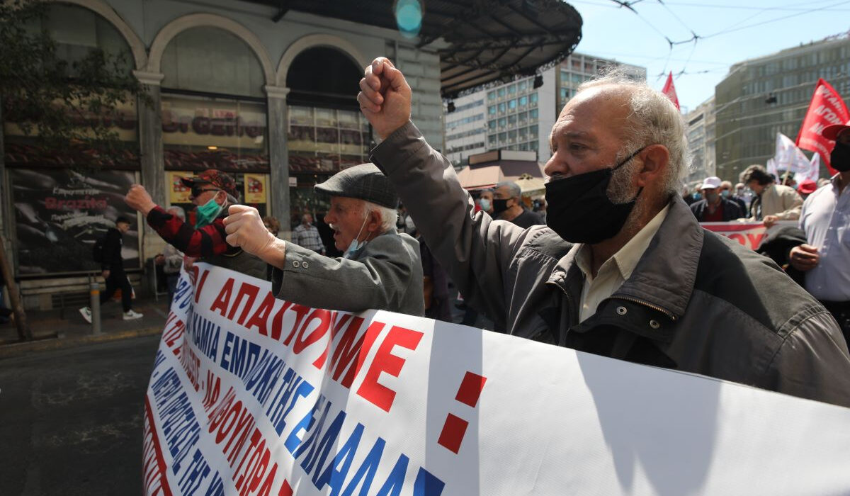 Συντάξεις: 4 τρικ για έξοδο πριν τα 67