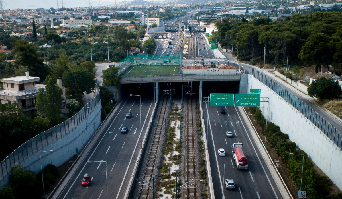 Τροχαίο στην Αττική Οδό μετά τα διόδια Κορωπίου – Καθυστερήσεις στο ρεύμα προς Ελευσίνα