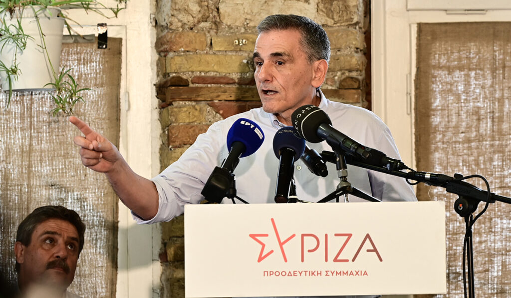 Τσακαλώτος: Αντί debate, να γίνει ανοιχτή συζήτηση των υποψηφίων