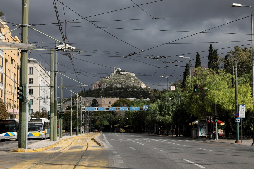 Lockdown: «Υπάρχουν σκέψεις να ανοίξουν λιανεμπόριο – εστίαση πριν τα Χριστούγεννα»