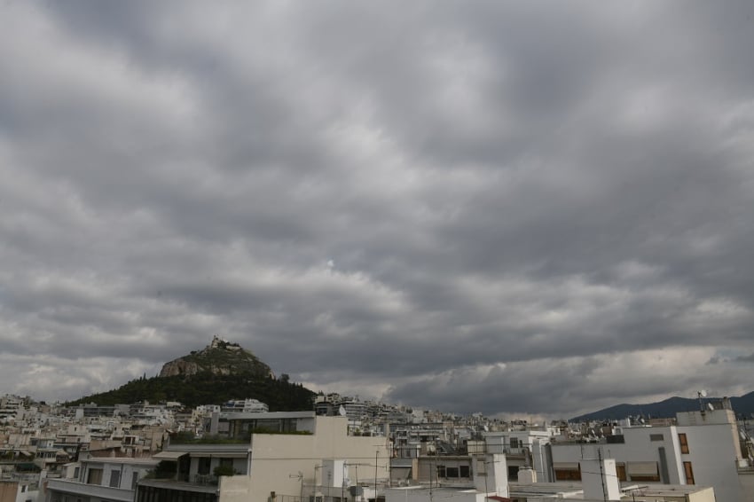 Έκτακτο δελτίο επιδείνωσης καιρού: Πού θα σημειωθούν βροχές, καταιγίδες και χαλαζοπτώσεις