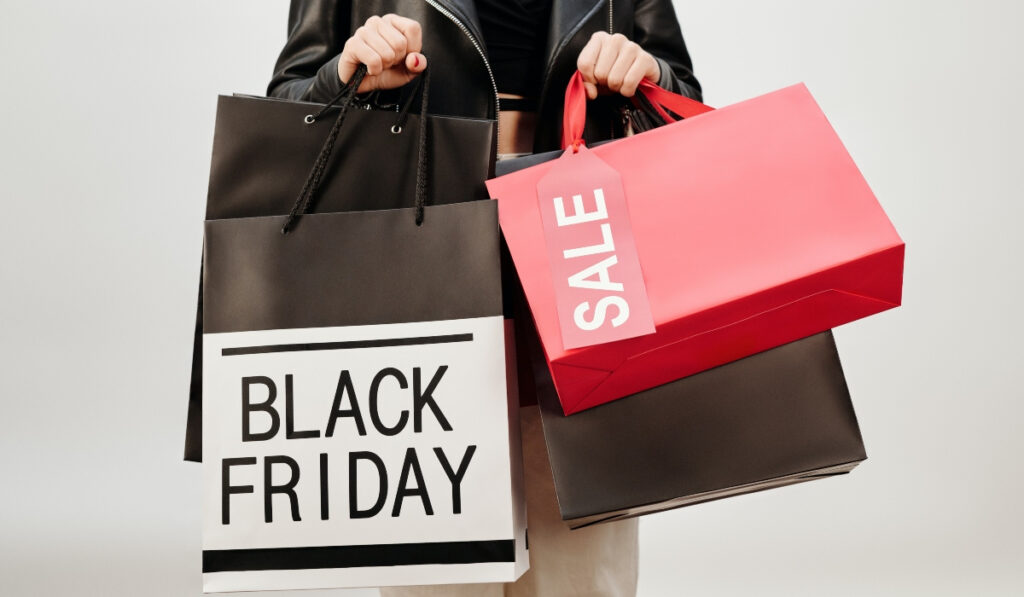 Black Friday: Οι 6 πιο «έξυπνες» αγορές – Ώρα μηδέν για τις εκπτώσεις