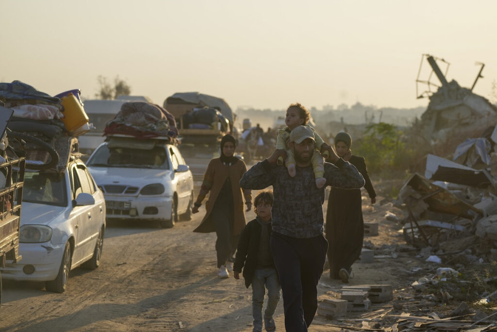 «Καλύτερα να πεθάνουμε παρά να φύγουμε» – Η απάντηση των Παλαιστίνιων στα σχέδια του Ντόναλντ Τραμπ για τη Γάζα