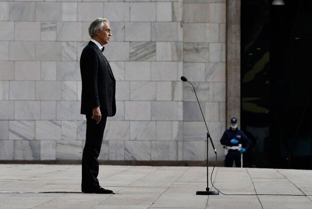 O Andrea Bocelli live από το Teatro Regio di Parma στις 12 Δεκεμβρίου