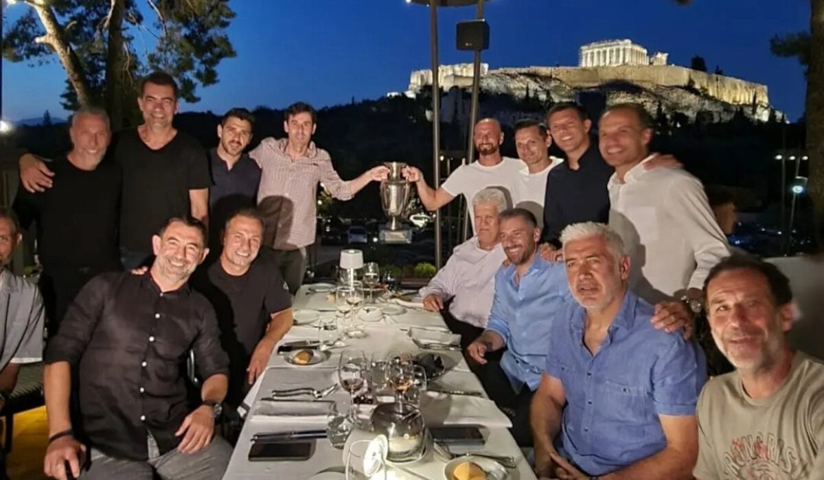 Euro 2004: Το reunion της «χρυσής» ομάδας με το κύπελλο, 20 χρόνια μετά (Εικόνες)