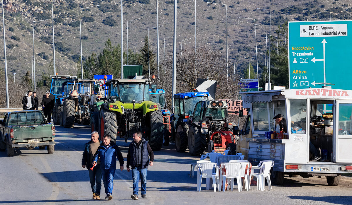 Μητσοτάκης και… Τραμπ απειλούν τους αγρότες