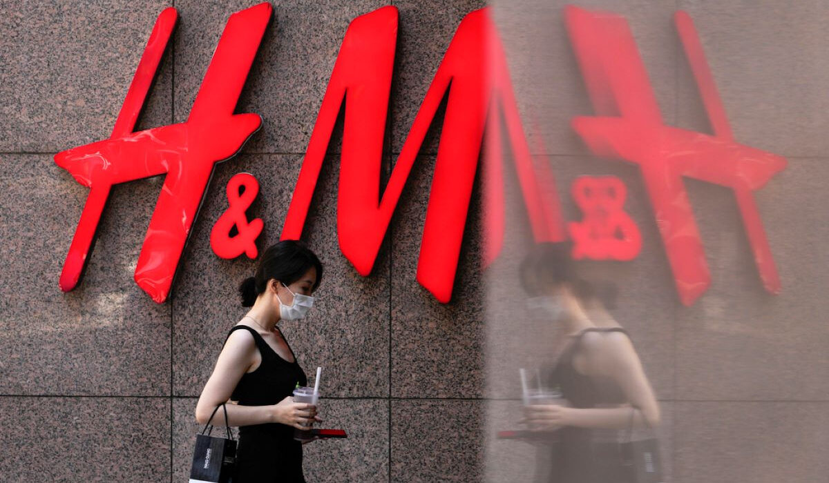 H&M: Τα «μαζεύει» και φεύγει μετά τις αποκαλύψεις για κάτεργα στην Μιανμάρ