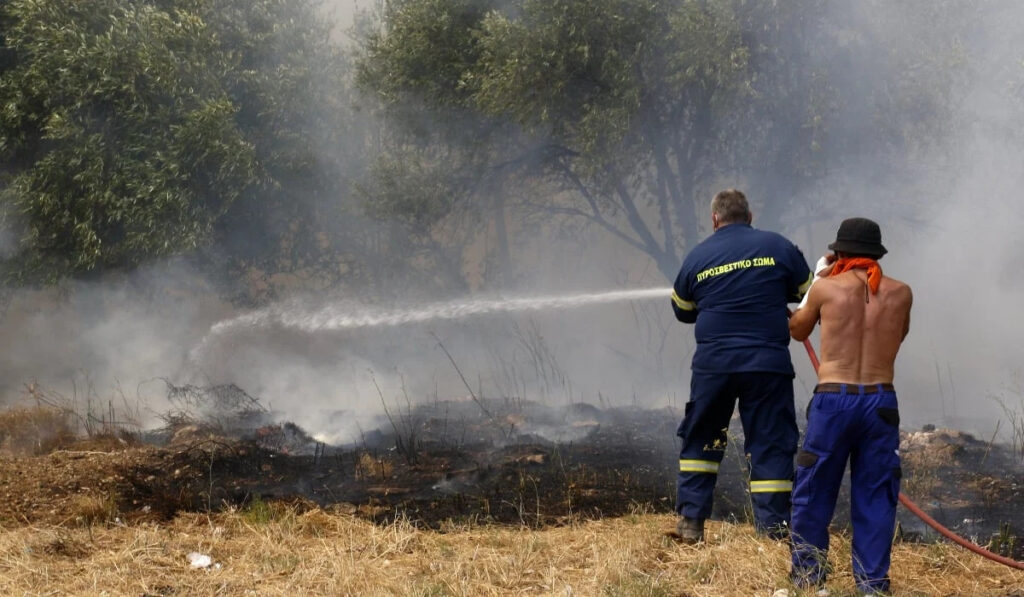 Φωτιά τώρα στην Ασπροπουλιά Μεσσηνίας – Το 112 καλεί για εκκένωση