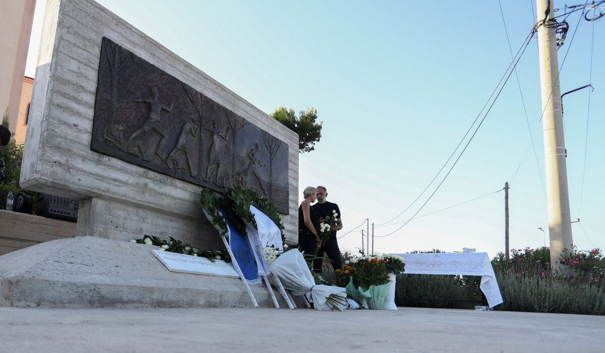 Φωτιά στο Μάτι: Αποδοκιμασίες κατά των πιλότων της Πυροσβεστικής