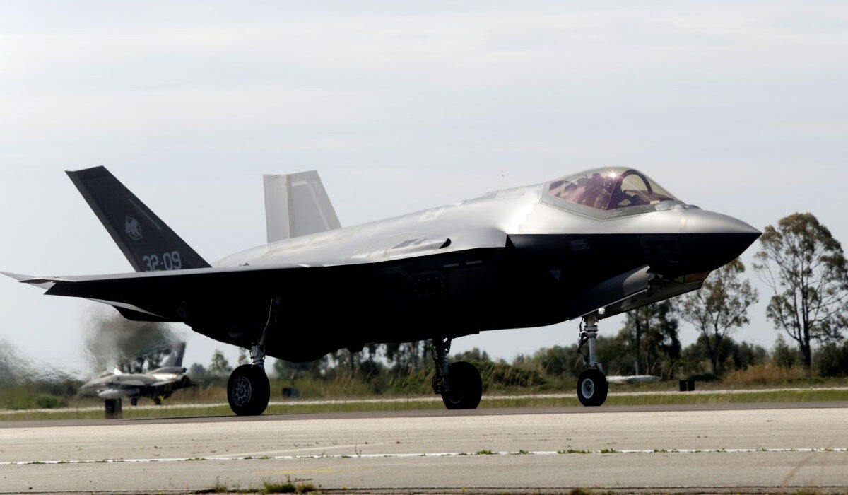 F-35: Επιστολή αποδοχής για 20 μαχητικά στέλνει η Αθήνα στην Ουάσινγκτον – 3,5 δισ. ευρώ το κόστος