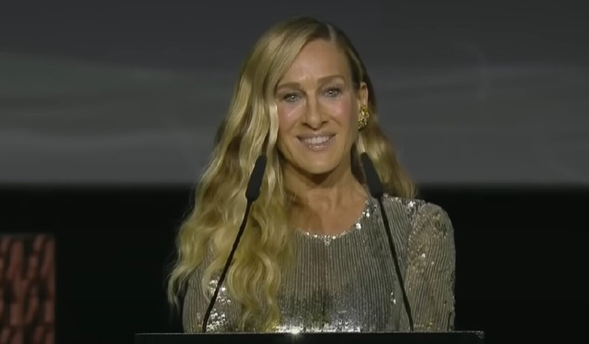 Η Sarah Jessica Parker δηλώνει fannatic: «Αγαπώ την Άννα Βίσση»