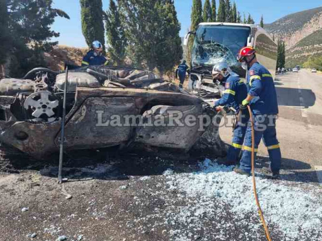 Φρικτός θάνατος σε τροχαίο στη Φωκίδα: Απανθρακώθηκε γυναίκα έπειτα από φωτιά σε αυτοκίνητο