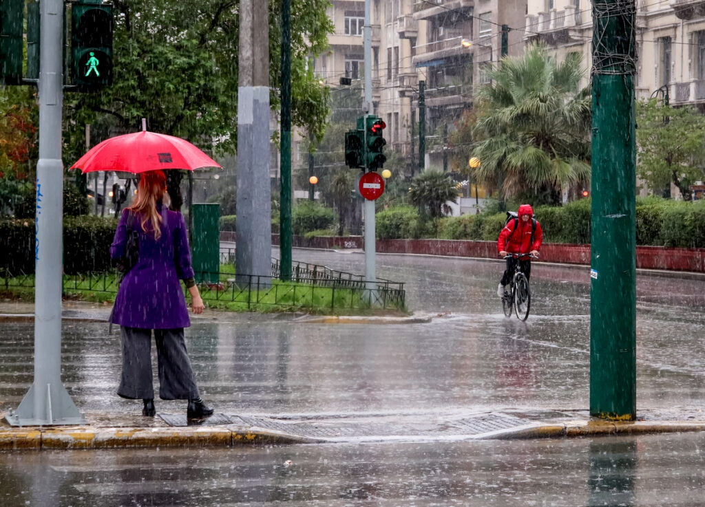 Έκτακτο δελτίο καιρού: Ισχυρές βροχές τις επόμενες ώρες – Οι περιοχές